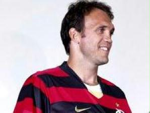 Dejan Petkovic. Serbian that plays soccer in Brazil. - 4220421.petkovic_224_298