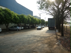 Fachada da metalúrgica que Rafinha trabalha na beira da rodovia Washington Luiz