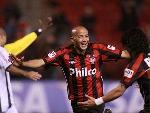 atletico paranaense botafogo alex mineiro