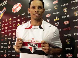 Ricardo Gomes assume responsabilidade por reforço